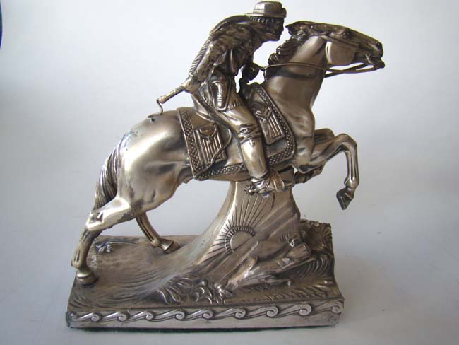 An EXTREMELY RARE pair of PONY EXPRESS bookends by Jennings Brothers circa 1940 — image 5
